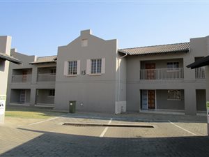 2 Bed Townhouse in Waterkloof