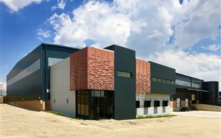 4000 m² Industrial space in Louwlardia