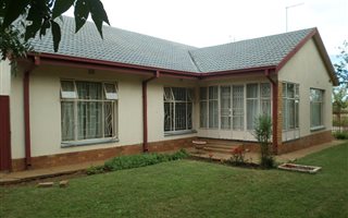 3 Bedroom House in Parys
