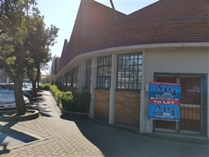 1098 m² Industrial space in Benrose