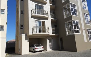 2 Bedroom Flat in Reebok