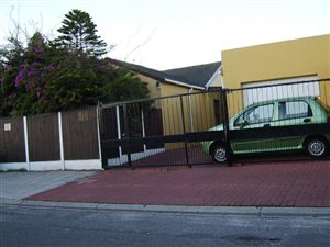 4 Bed House in Ottery