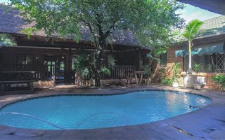 16 Bedroom House in Arboretum