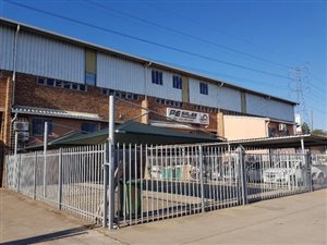 449 m² Commercial space in Mountain Ridge