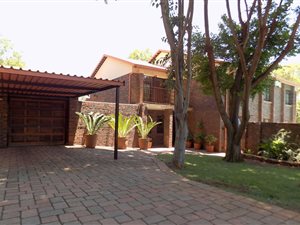 5 Bed House in Irene