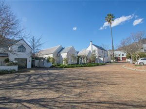4 Bed House in Die Boord