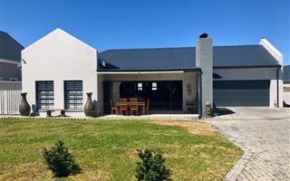 3 Bedroom House in Kraaibosch