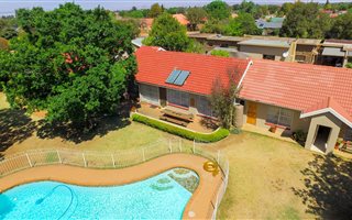 4 Bedroom House in Brackenhurst