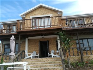 4 Bedroom House in Dana Bay