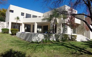 4 Bedroom Cluster in Hurlingham