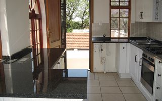1 Bedroom House in Kensington