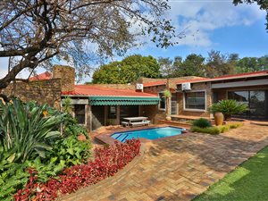 400 m² Commercial space in Randpark Ridge
