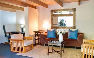 1 Bedroom Townhouse in Craighall Park