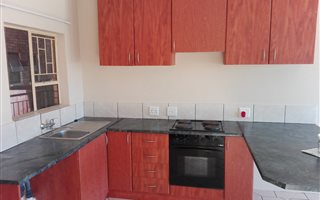 2 Bedroom Apartment in Krugersdorp West