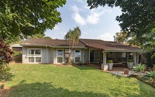 3 Bedroom House in Sunningdale