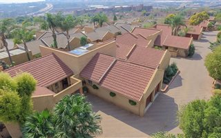 3 Bedroom House in Zwartkop