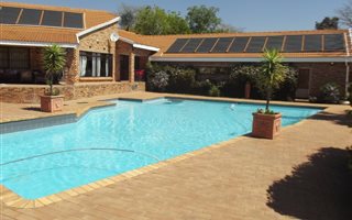 1 ha Farm in Ruimsig