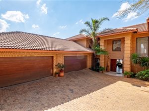 4 Bed House in Featherbrooke Estate