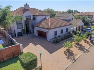 5 Bed House in Irene Farm Villages