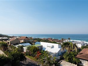 5 Bed House in Salt Rock
