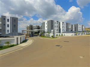 3 Bed Apartment in Carlswald