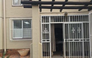 3 Bedroom Duplex in Murrayfield