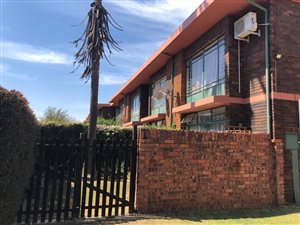2 Bed Townhouse in Elarduspark