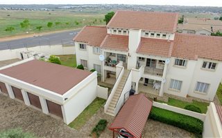 2 Bedroom Apartment in Country View