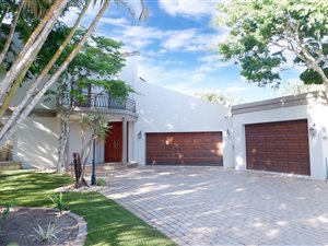 5 Bed House in Beacon Bay