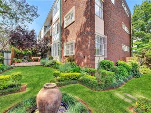 3 Bed Apartment in Birdhaven