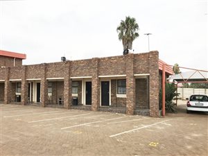 1900 m² Commercial space in Elspark