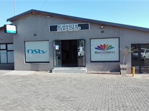 260 m² Commercial space in Ontdekkers Park