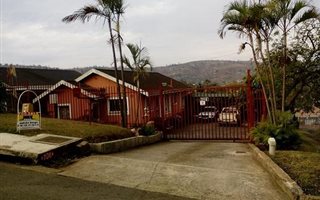 3 Bedroom House in Orient Heights