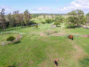 10.4 ha Farm in Beacon Bay