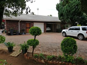 4 Bed House in Claremont