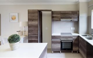 2 Bedroom Apartment in Carlswald North Estate