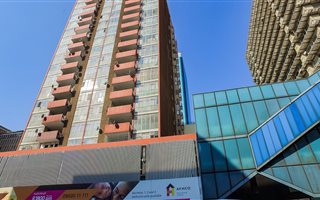 1 Bedroom Apartment in Johannesburg Central and CBD