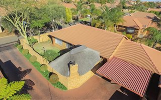 3 Bedroom House in Amberfield