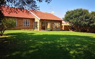 3 Bedroom House in Elspark