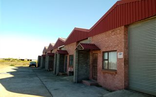 122 m² Commercial space in Mossel Bay Central