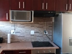 2 Bed Apartment in Bellair