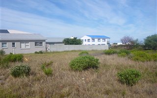 675 m² Land available in Franskraalstrand