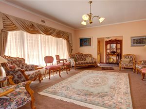 4 Bed House in Linden