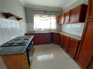4 Bed House in Wild En Weide