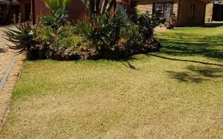 1 Bedroom Garden Cottage in Ruimsig