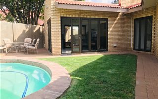 3 Bedroom Townhouse in Three Rivers East