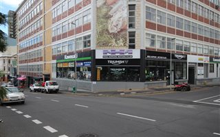 300 m² Commercial space in Zonnebloem