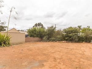 395 m² Land available in Oudtshoorn