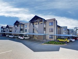 2 Bed Townhouse in Ruimsig