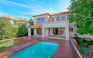 3 Bedroom House in Featherbrooke Estate